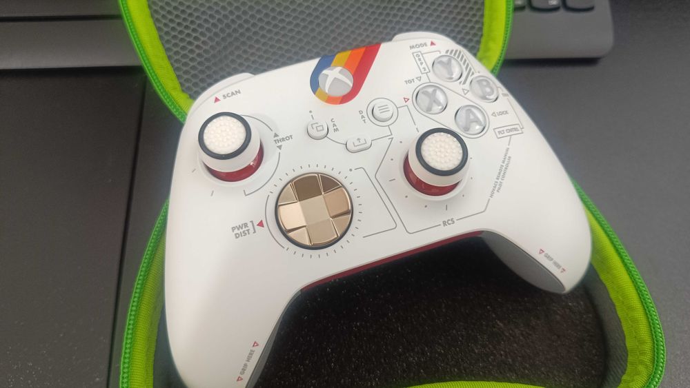 Controle XBox Starfield Series X + Acessórios (Edição de coleção)