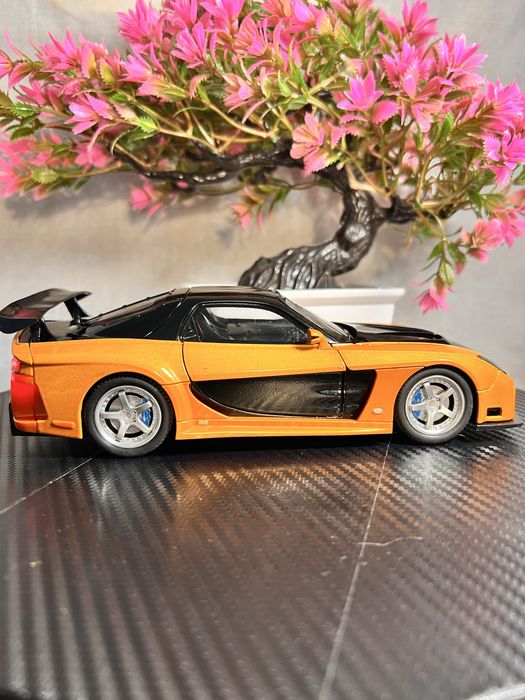 Модель 1:24 у стилі Mazda Rx-7 VeilSaide