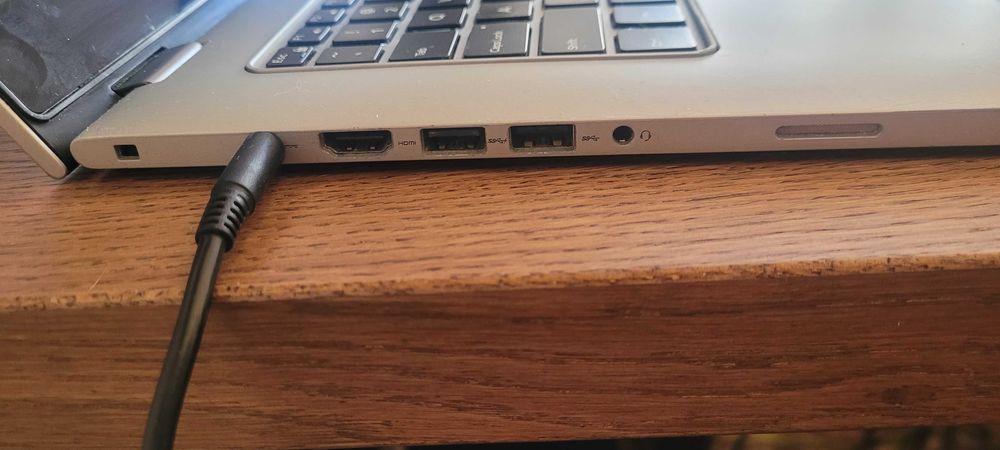 Laptop Dell Inspiron 7347 – i5 / 8 GB / Win10
