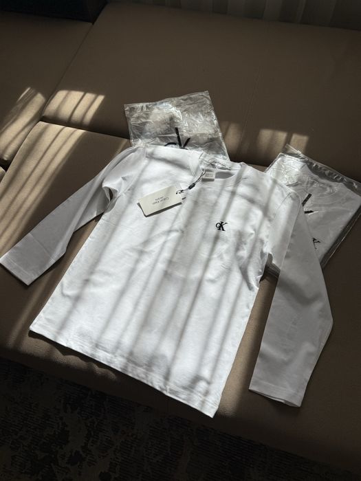 Лонгслів жіночий лонг реглан риглан Calvin Klein Jeans