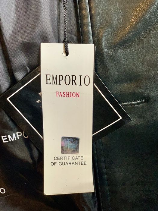 Jaqueta Couro Sint. “ Emporio Armani” fashion