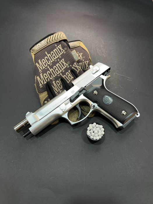 Іграшковий пістолет Берета M9 PRO +500куль