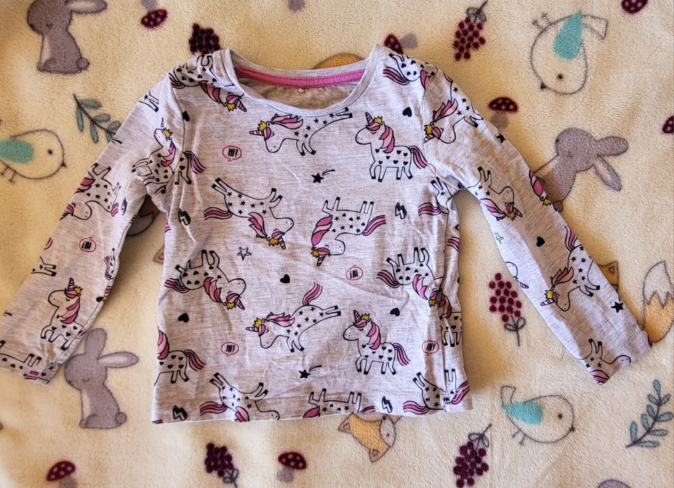 Кофта на дівчинку