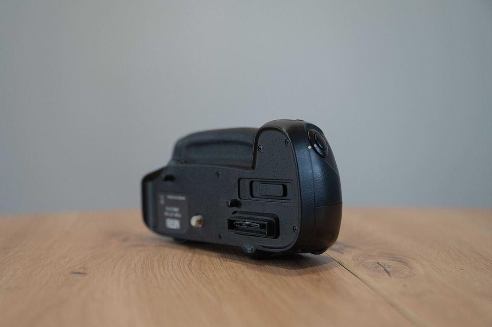Grip Nikon D7100 D7200