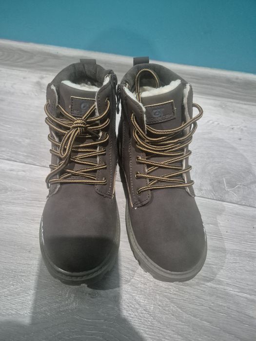 Zimowe buty dla chłopca r.33