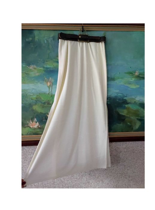 prosta lejąca  długa maxi spódnica klasyczna  elegancka wyszczuplająca