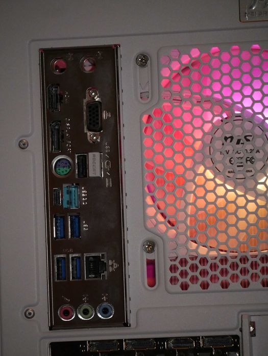 OKAZJA - Komputer gamingowy – Ryzen 5 / RTX / 16GB / Biały zestaw ARGB