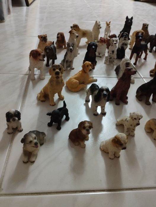 Coleção Cães de porcelana "Os Nossos Amigos os Cães"