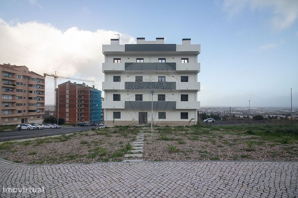 Apartamento T2 para venda — Alenquer (Santo Estêvão E Triana), Lisboa