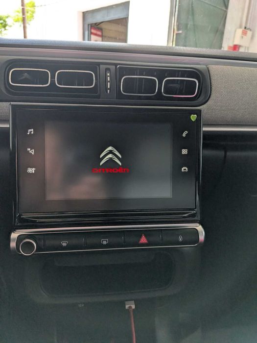 Citroën C3 PureTech – Estilo, Economia e Versatilidade