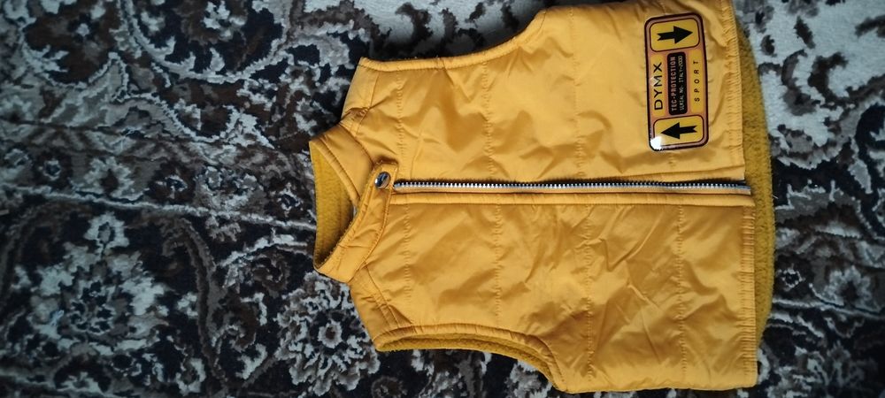 Чоловічки дитячі, безрукавка, дитячі речі