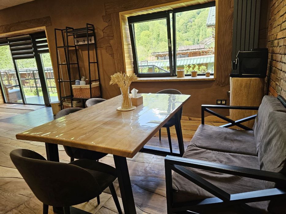 Будинок в горах подобово ”Soloma house” , чан на березі гірської річки