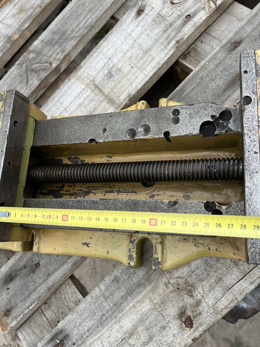 Imadło maszynowe 200 mm ciężkie 54 kg