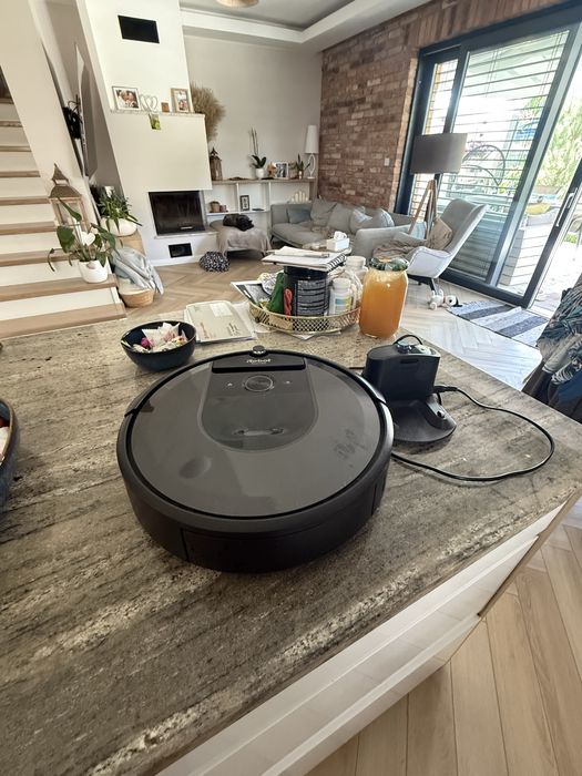 Irobot roomba i7