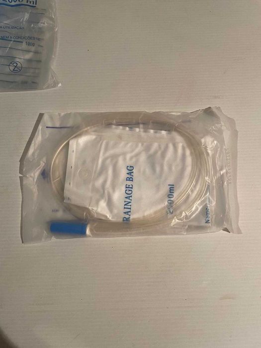 400 Sacos Coletores de Urina 2L – Novos, com Mangueira e Válvula