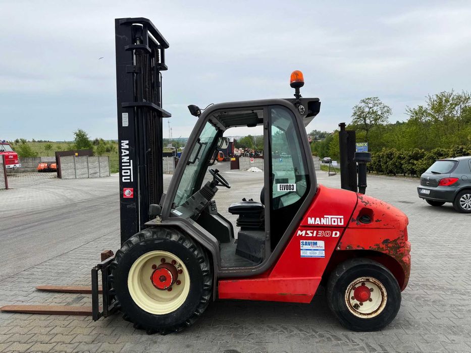 wózek widłowy terenowy MANITOU MSI30D Perkins 3000kg przesuw 4-sekcja