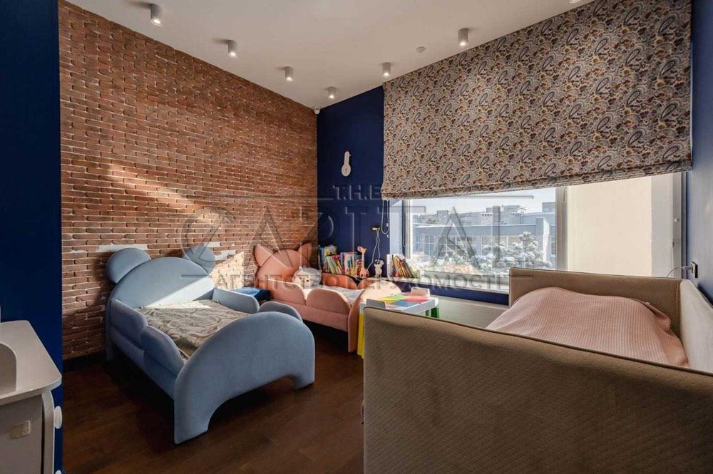 Продаж / Будинок / 270 м2 / вул. Козацька / Голосіївський район