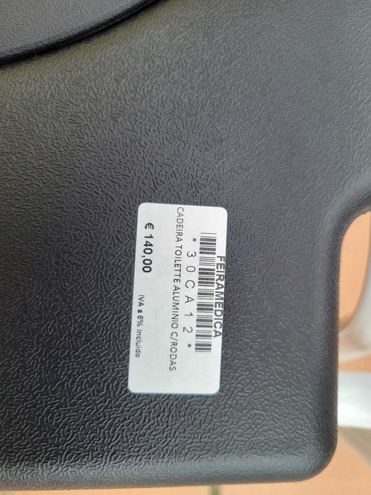 Cadeira de Rodas Invacare Alumínio c/Balde - Nova (Nunca Usada)