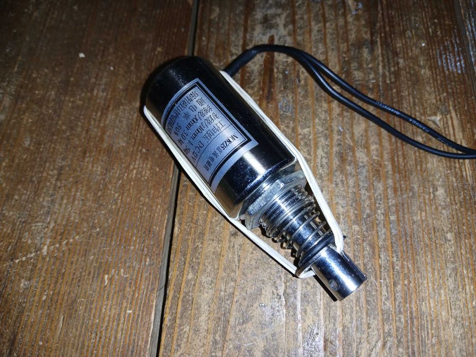 elektromagnes, elektro-rygiel 12V 10mm