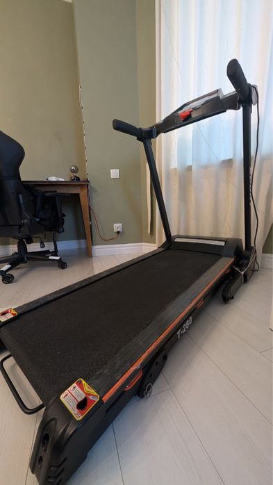 Беговая дорожка.