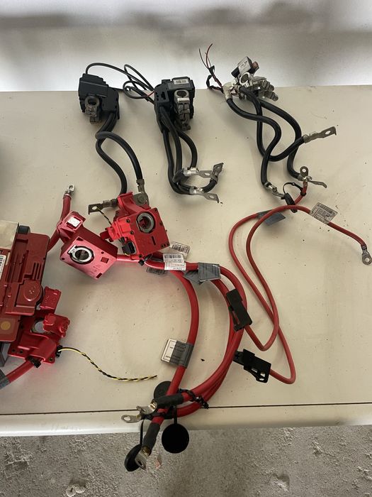 Modulo de bateria / cabo negativo e positivo de bateria BMW