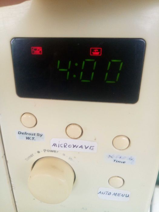 Microondas em bom estado a funcionar
