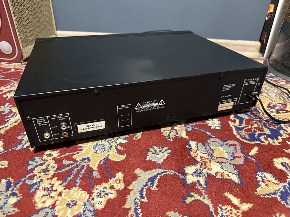 Odtwarzacz CD Harman Kardon HD 710