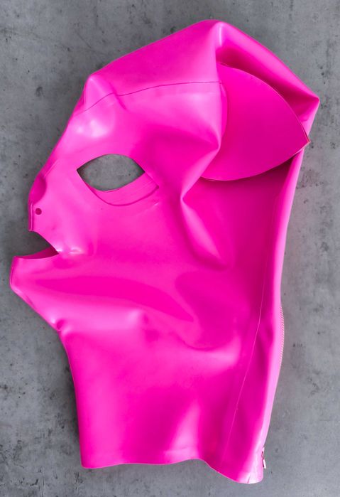 Maska LaTeX lateksowa kot różowa suwak M