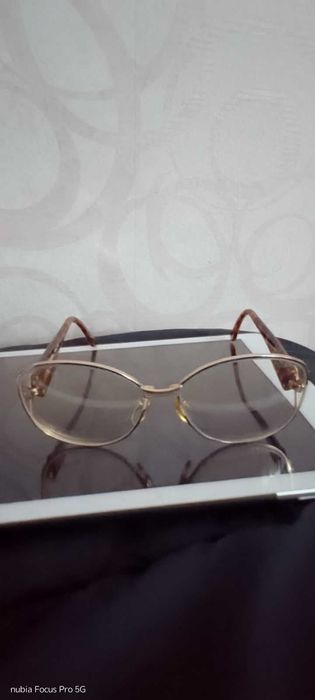 Вінтажні окуляри  Valentino,
