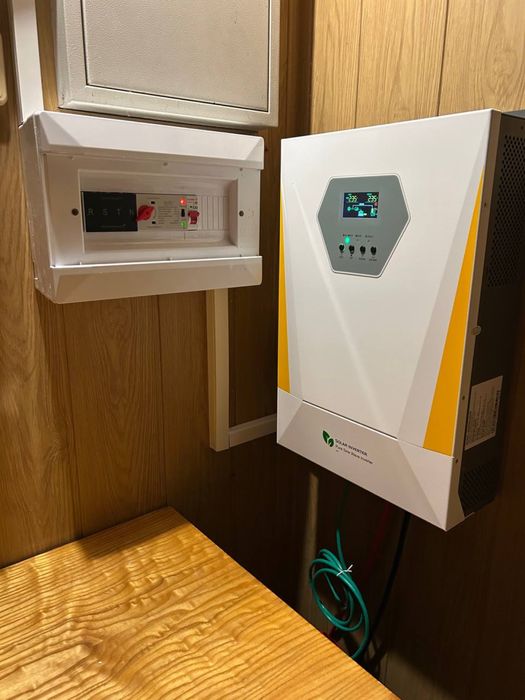 Встановлення інверторів , генераторів , станцій живлення  ДБЖ ИБП Deye