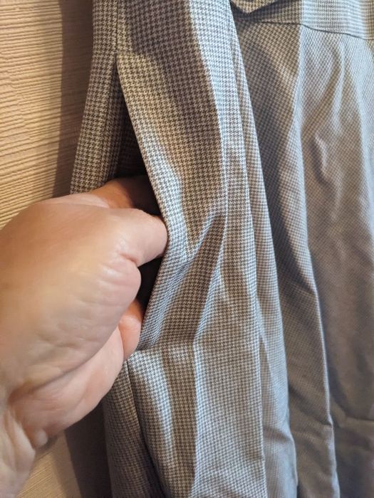 Жіноча сукня українського виробництва