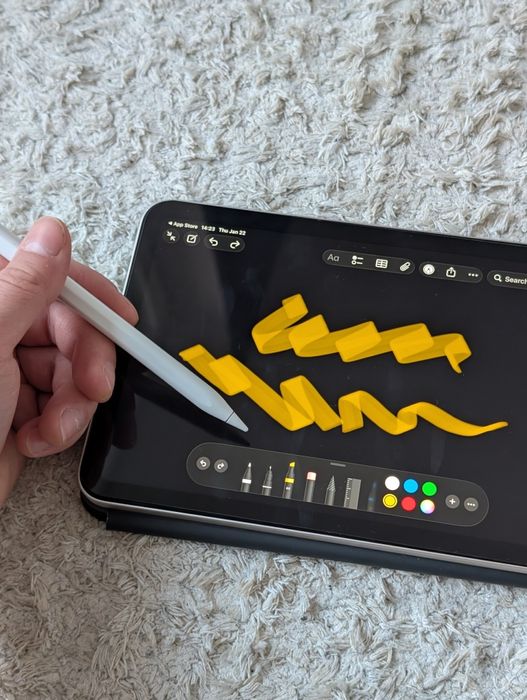 iPad mini (A17 Pro) Wi-Fi 128GB + Etui z klawiaturą + rysik