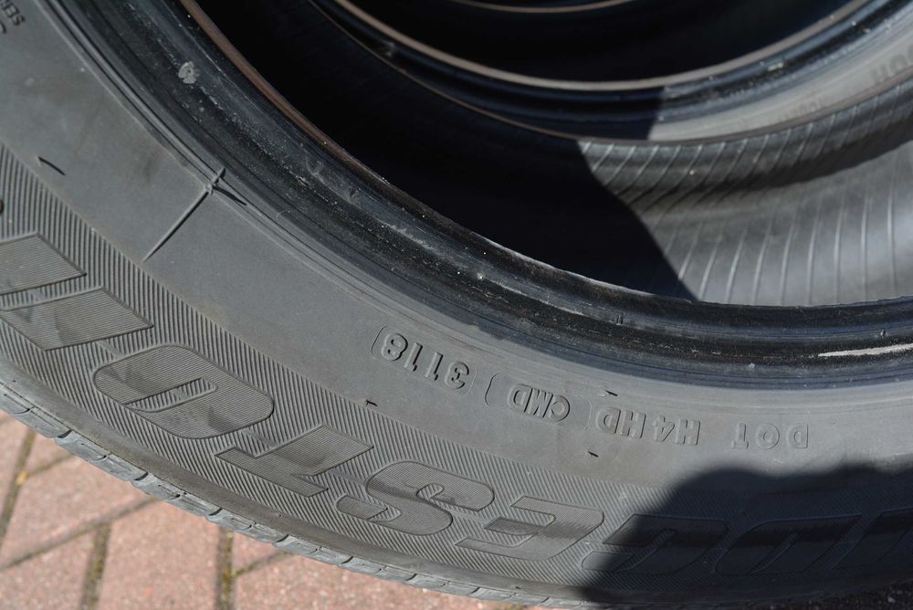 4x 225/60/18 Bridgestone Dueler H/L 33