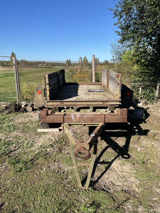 Продам заводський напівпричіп до трактора