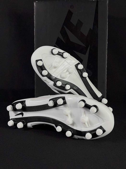 Chuteiras Legend Total90 Elite