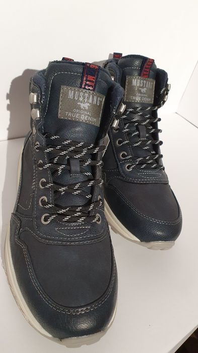 Buty nowe męskie ocieplane marka Mustang rozmiar 43