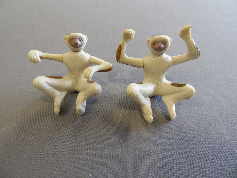 Bonecos par de Macacos McDonalds