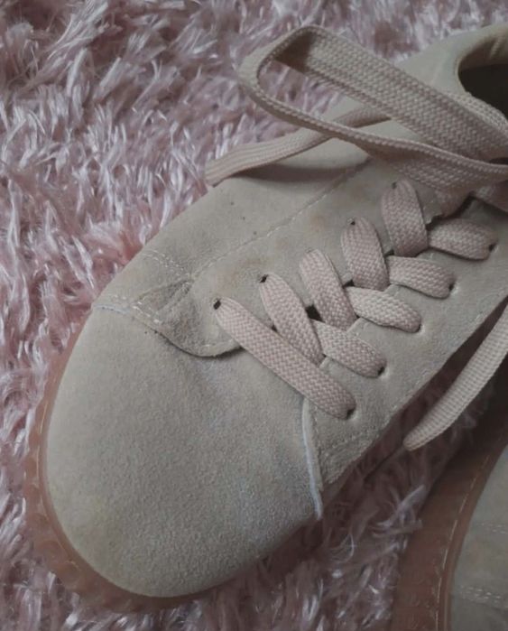 Buty sneakersy r. 38, jak nowe