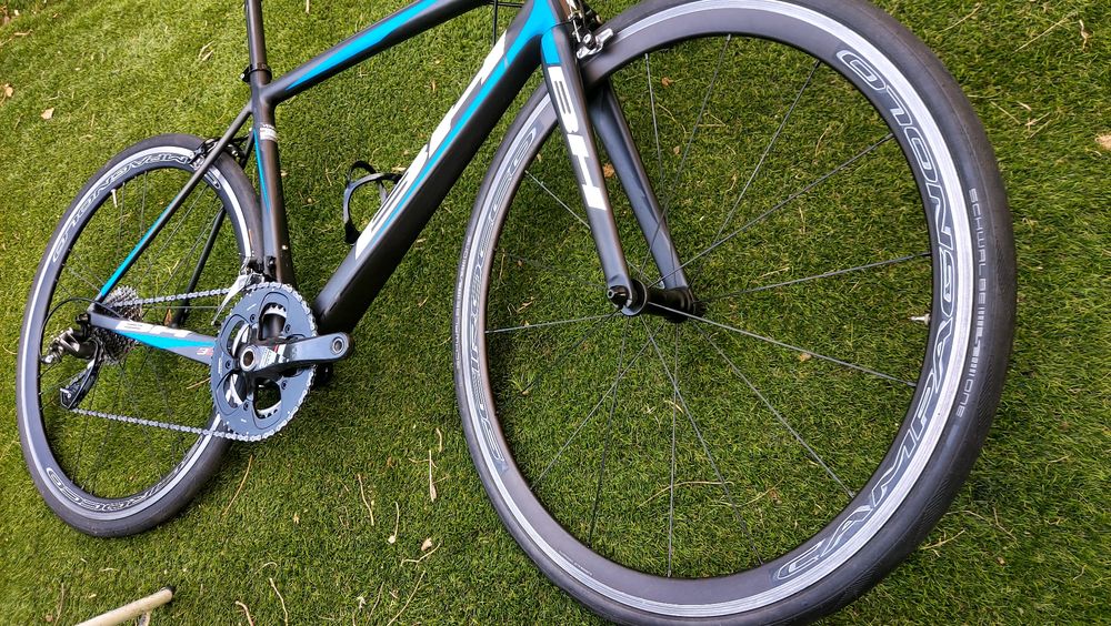 Bicicleta Estrada Carbono BH t53