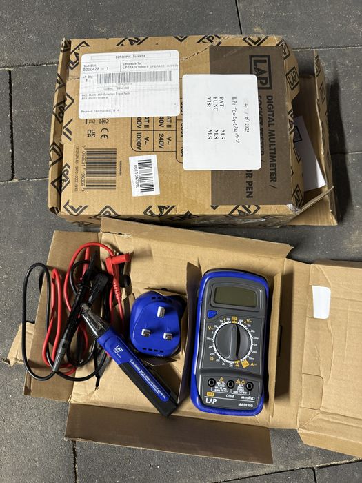 Multimetr miernik wielofunkcyjny + próbnik napięcia