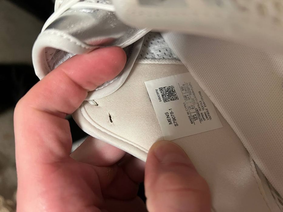 Мужские кроссовки Saucony Kinvara 4 RE (hype, luxury, vintage)