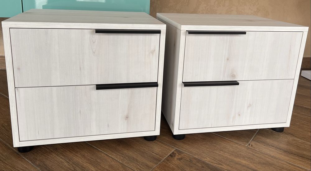 Тумбочки приліжкові  ціна вказана за комплект