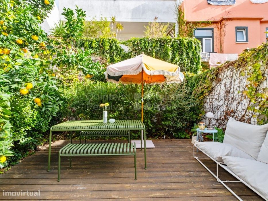 Moradia T2+1, com jardim e garagem no Príncipe Real
