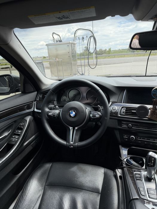 BMW 535i F10 • 2014 рік • 3.0 бензин (306 к.с.)