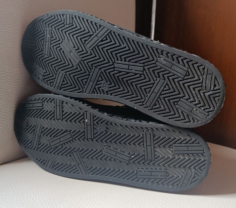 Tommy Hilfiger snickersy damskie 37