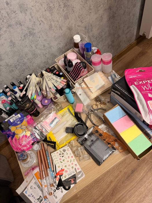 Zestaw do Paznokci: Staleks, Mikrokamera, Lakiery