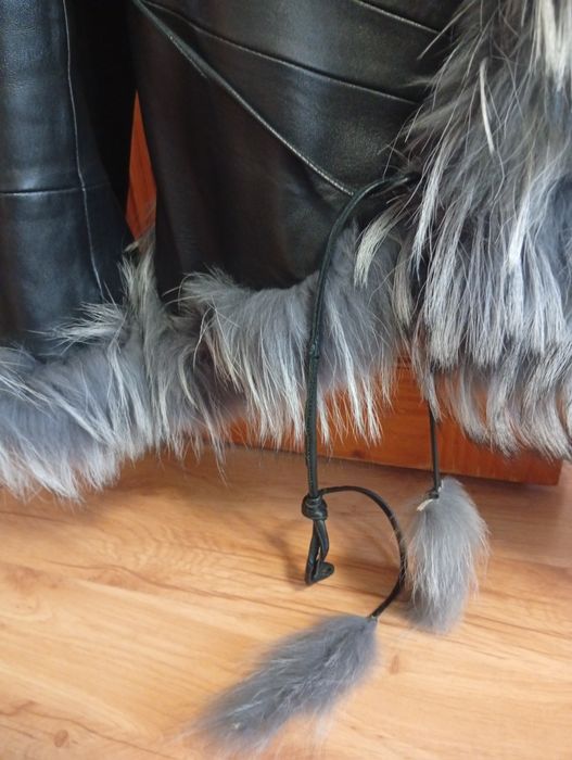 Зимова куртка шкіра з буркою