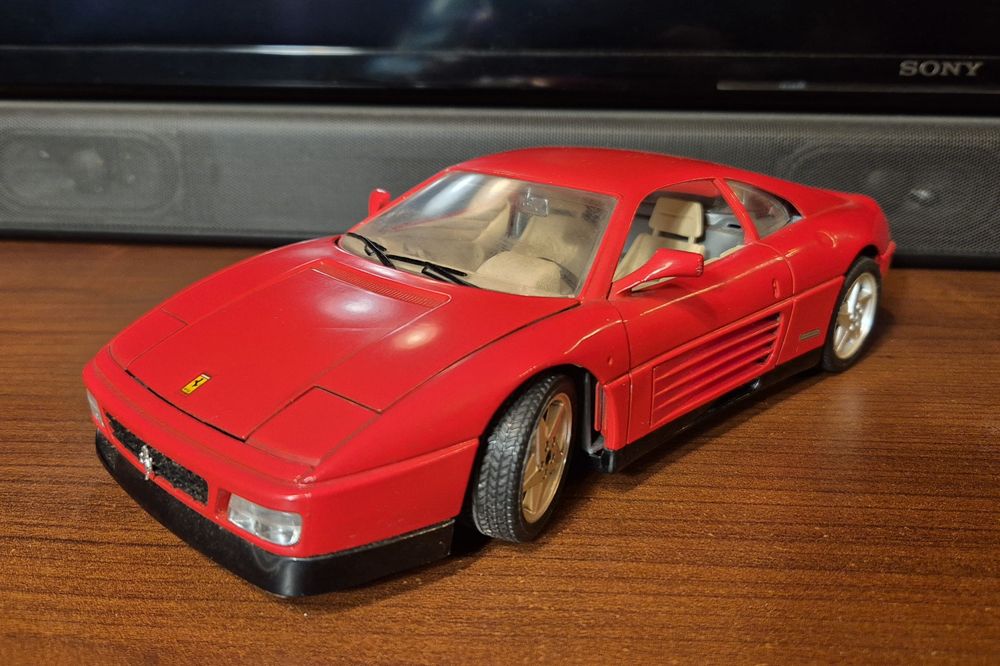 Ferrari 348 TB - Bburago, skala 1:18