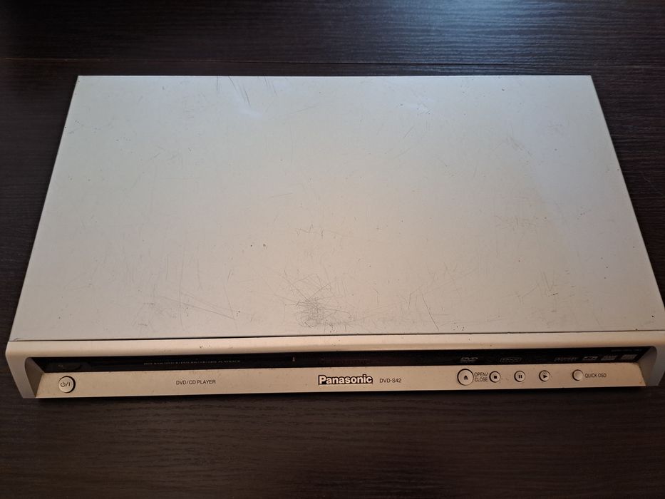 Panasonic Odtwarzac CD DVD S42