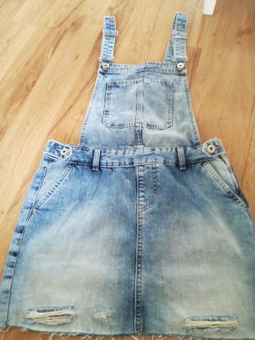 Nowa spodnica jeans ogrodniczka Cropp rozdarcia r. S mini